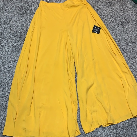 Lulus tube top and wide leg bottoms set - Picture 5 of 6